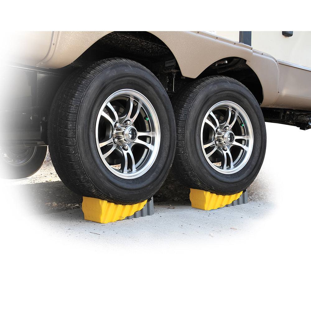 Camco Curved Leveler Wheel Chock 2Pack 44425
